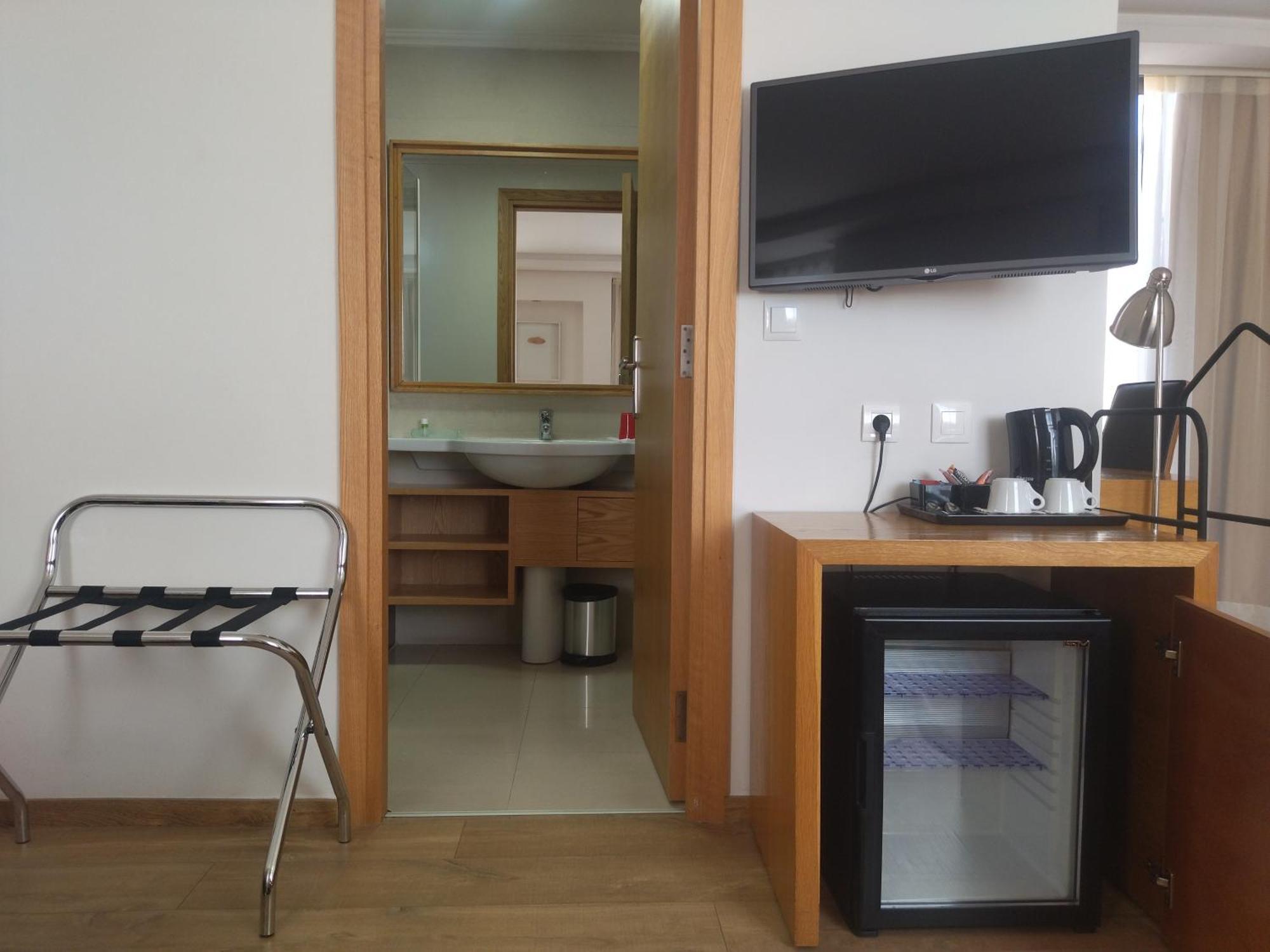 Le Pietri Urban Hotel Ραμπάτ Εξωτερικό φωτογραφία